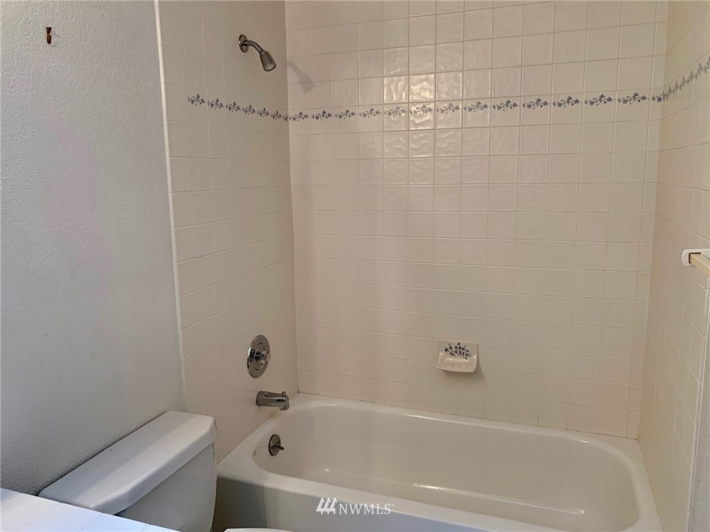2323 167th Place Southeast Bothell, WA 98012 - Photo 17 of 18