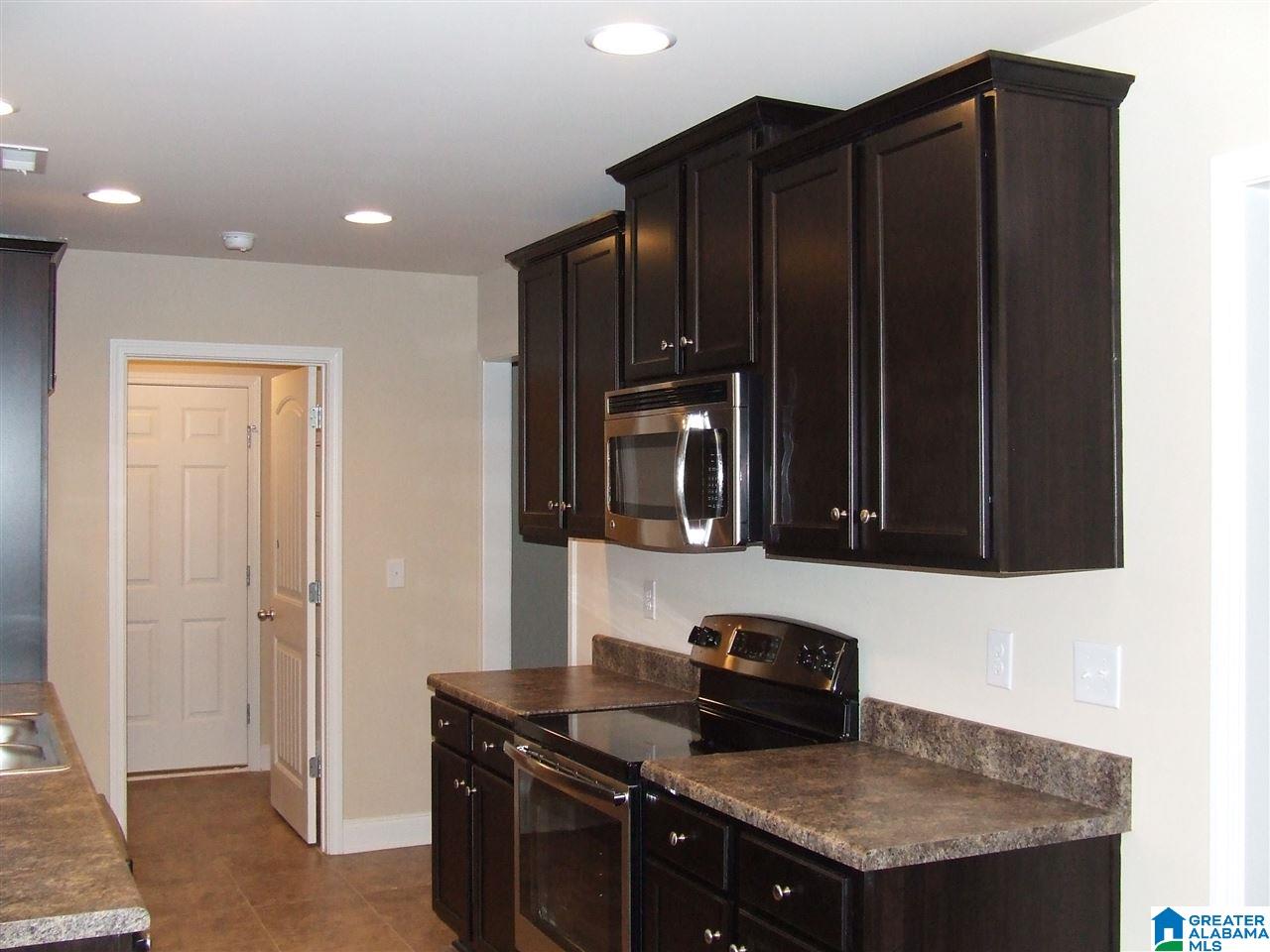 348 Vincent Street Alabaster, AL 35007 - Photo 18 of 34