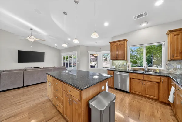 $659,900 | 4174 Winter Green Court, Redding, CA 96001
