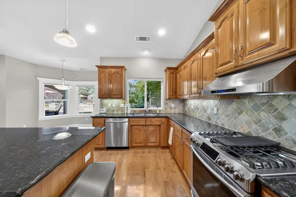 $659,900 | 4174 Winter Green Court, Redding, CA 96001