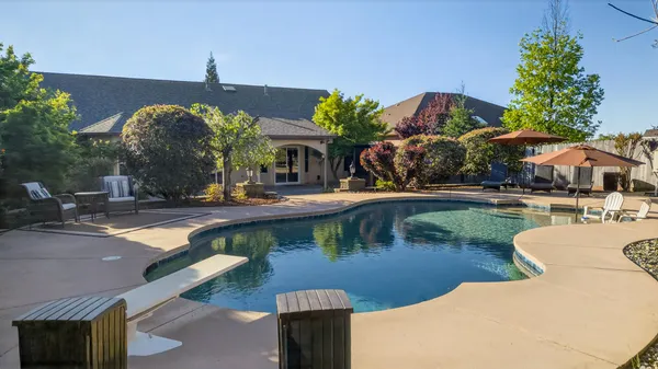 $659,900 | 4174 Winter Green Court, Redding, CA 96001