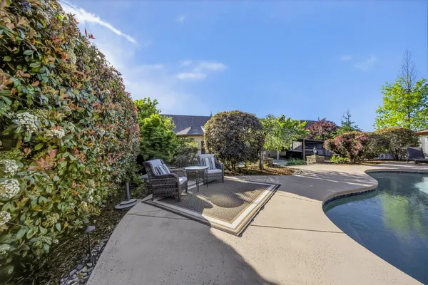 $659,900 | 4174 Winter Green Court, Redding, CA 96001