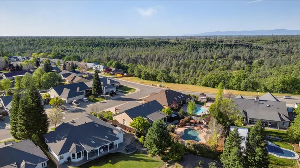 $659,900 | 4174 Winter Green Court, Redding, CA 96001