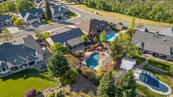 $659,900 | 4174 Winter Green Court, Redding, CA 96001