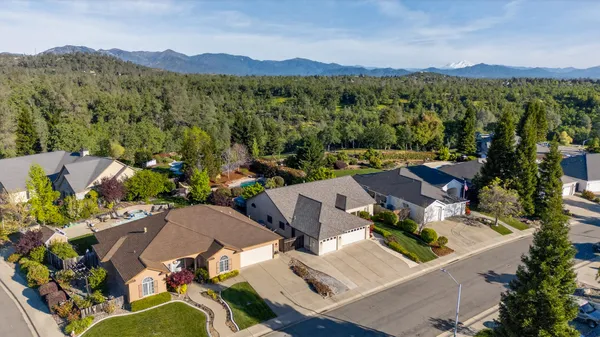 $659,900 | 4174 Winter Green Court, Redding, CA 96001