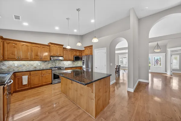 $659,900 | 4174 Winter Green Court, Redding, CA 96001