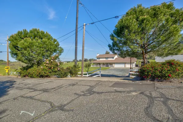 $399,000 | 2265 Golfito Way, La Grange, CA 95329