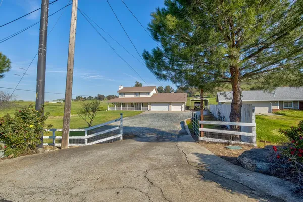 $399,000 | 2265 Golfito Way, La Grange, CA 95329