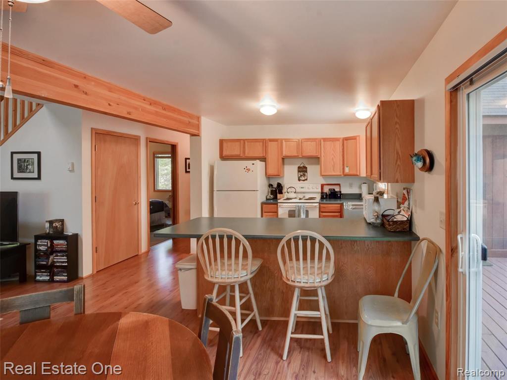114 South Huntinghorn Road Roscommon, MI 48653 - Photo 8 of 18