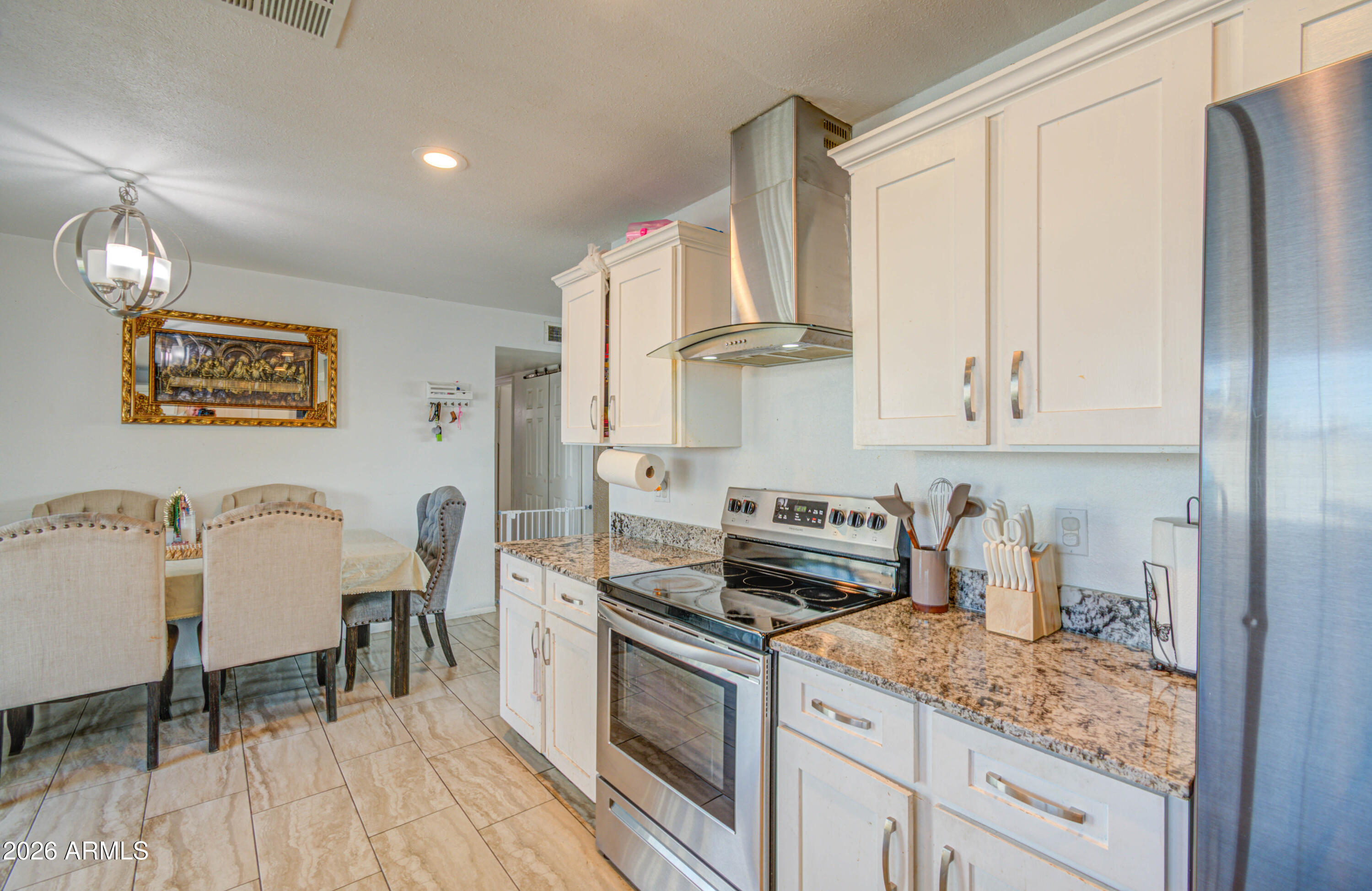 7530 West Roma Avenue Phoenix, AZ 85033 - Photo 15 of 40 Kitchen 4