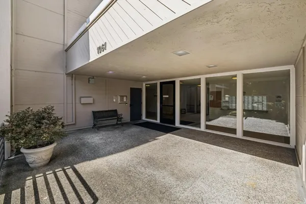 $799,000 | 1061 Beach Park Boulevard, Unit 307, Foster City, CA 94404