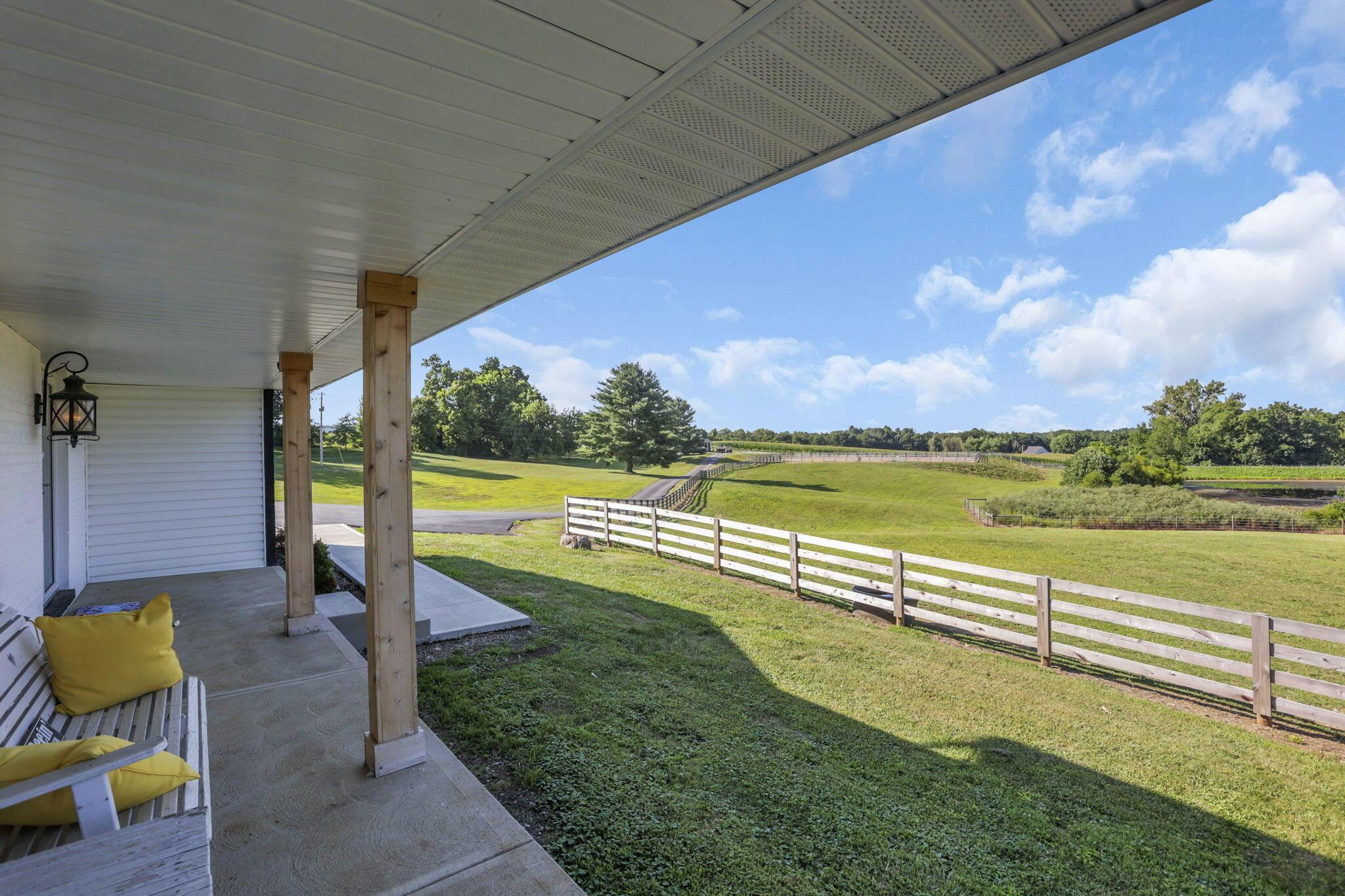 5771 Royalton Road Southwest Lancaster, OH 43130 - Photo 2 of 50 3-web-or-mls-LO5A5415