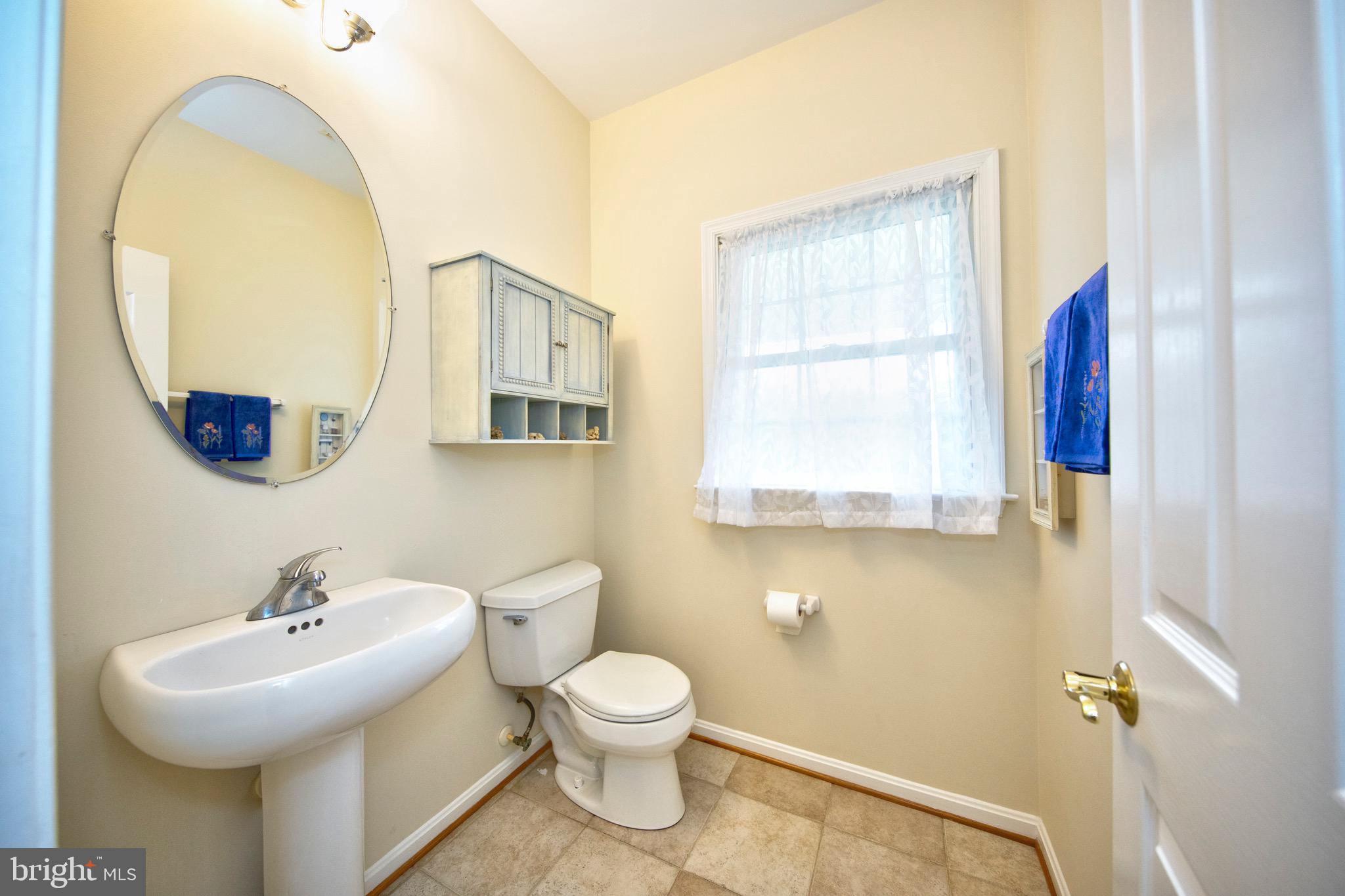 3610 Ady Road Street, MD 21154 - Photo 25 of 59 Main level powder room