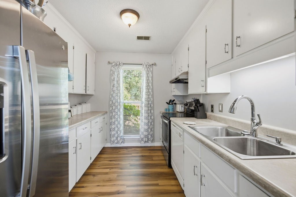 1291 Calhoun Road Greenwood, SC 29649 - Photo 10 of 24 Gallery Image 10