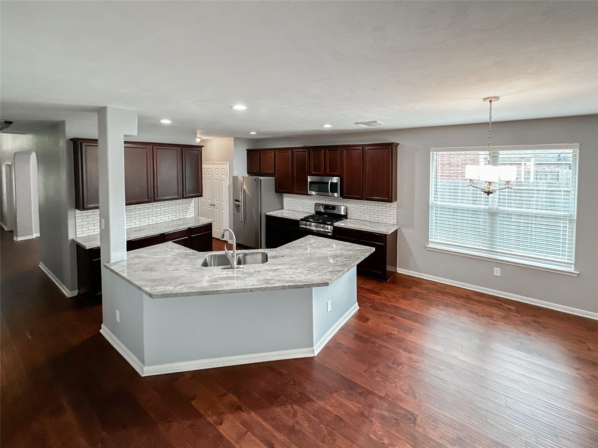 6810 Summer Bridge Lane Spring, TX 77379 - Photo 6 of 42
