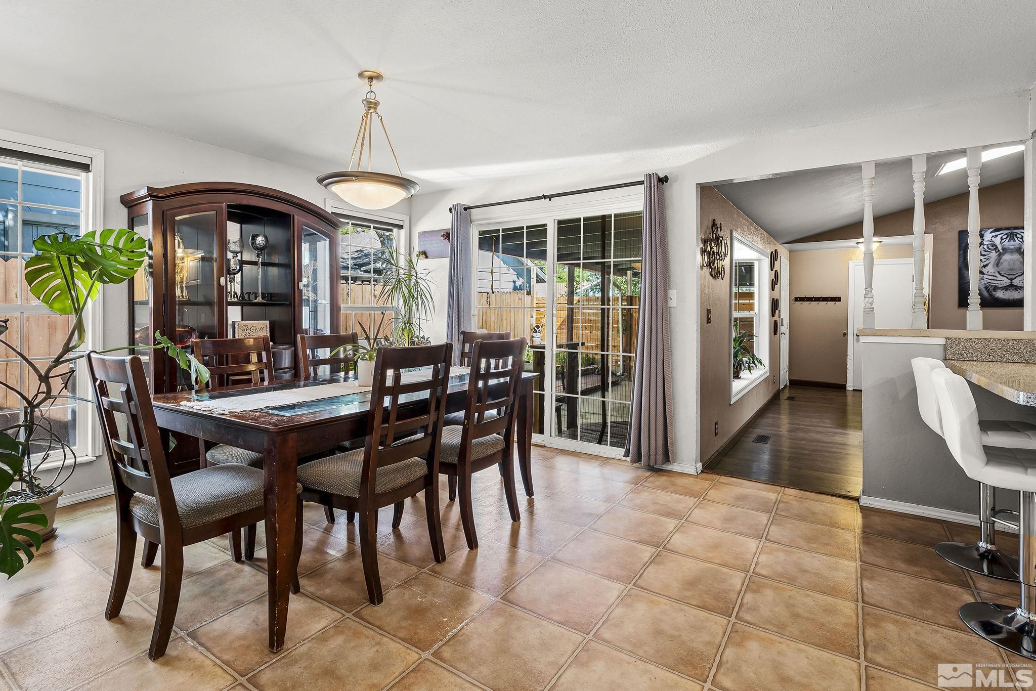 2640 Starks Way Reno, NV 89512 - Photo 7 of 17 Photo 7