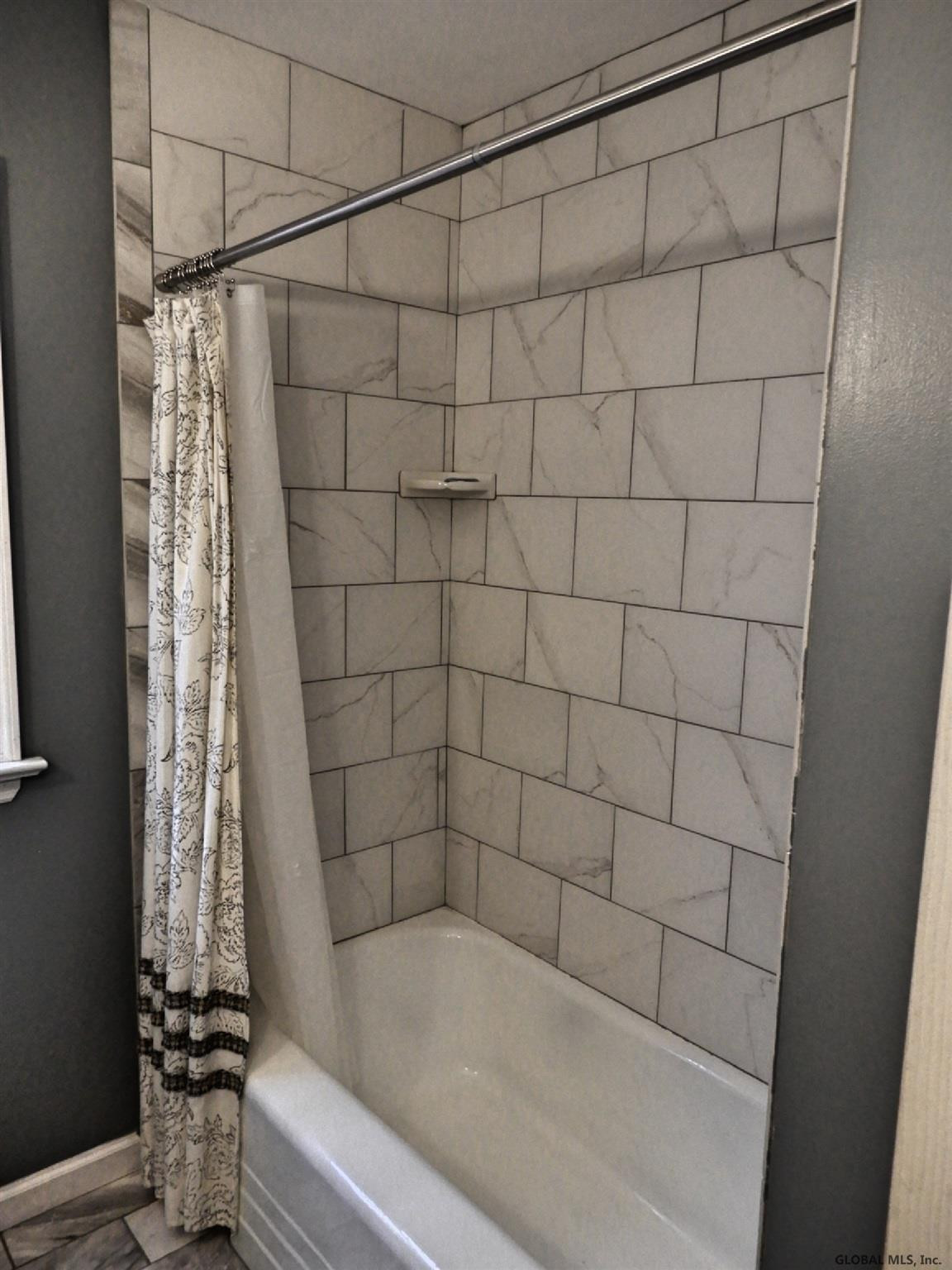 314 Howell Street Schenectady, NY 12303 - Photo 11 of 19 Photo 11