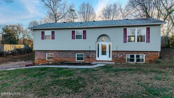 $324,900 | 205 Blue Ridge Lane, Seymour, TN 37865