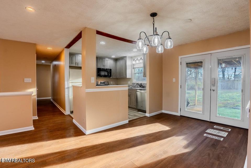 205 Blue Ridge Lane Seymour, TN 37865 - Photo 9 of 46 20260107000814632874000000-o