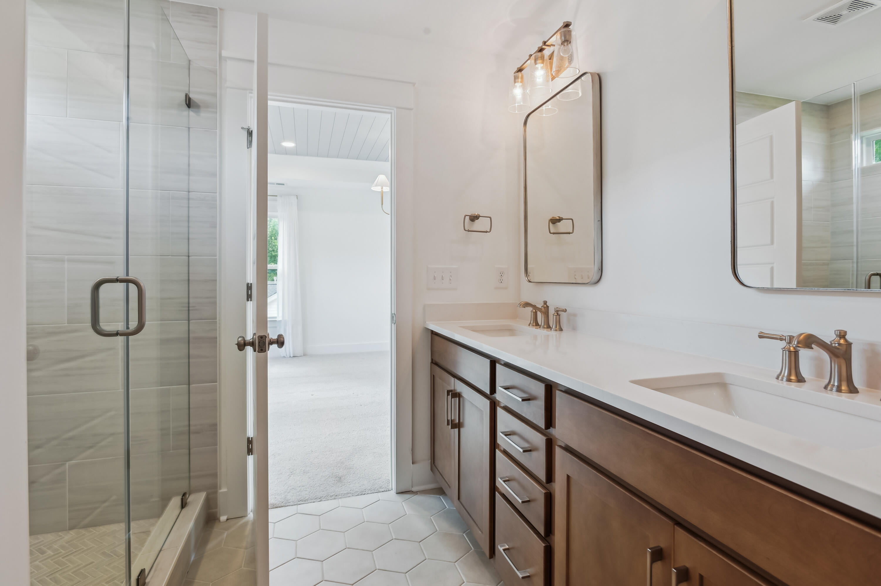 3802 Grateful Road North Charleston, SC 29420 - Photo 22 of 38 interiors-primary_bath-dsc5196