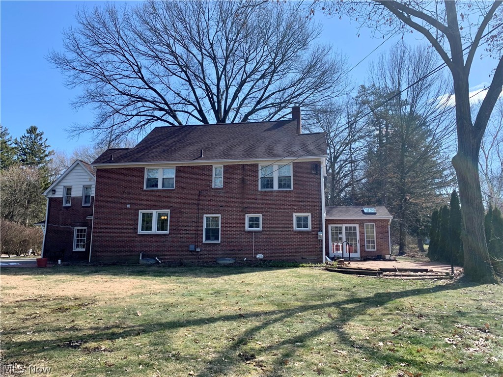 2393 Brice Road Akron, OH 44313 - Photo 3 of 24 Large. flat backyard with patio.