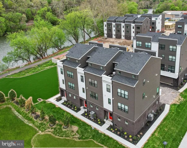 $866,625 | 951 Riverplace Drive, Unit 51O, Conshohocken, PA 19428