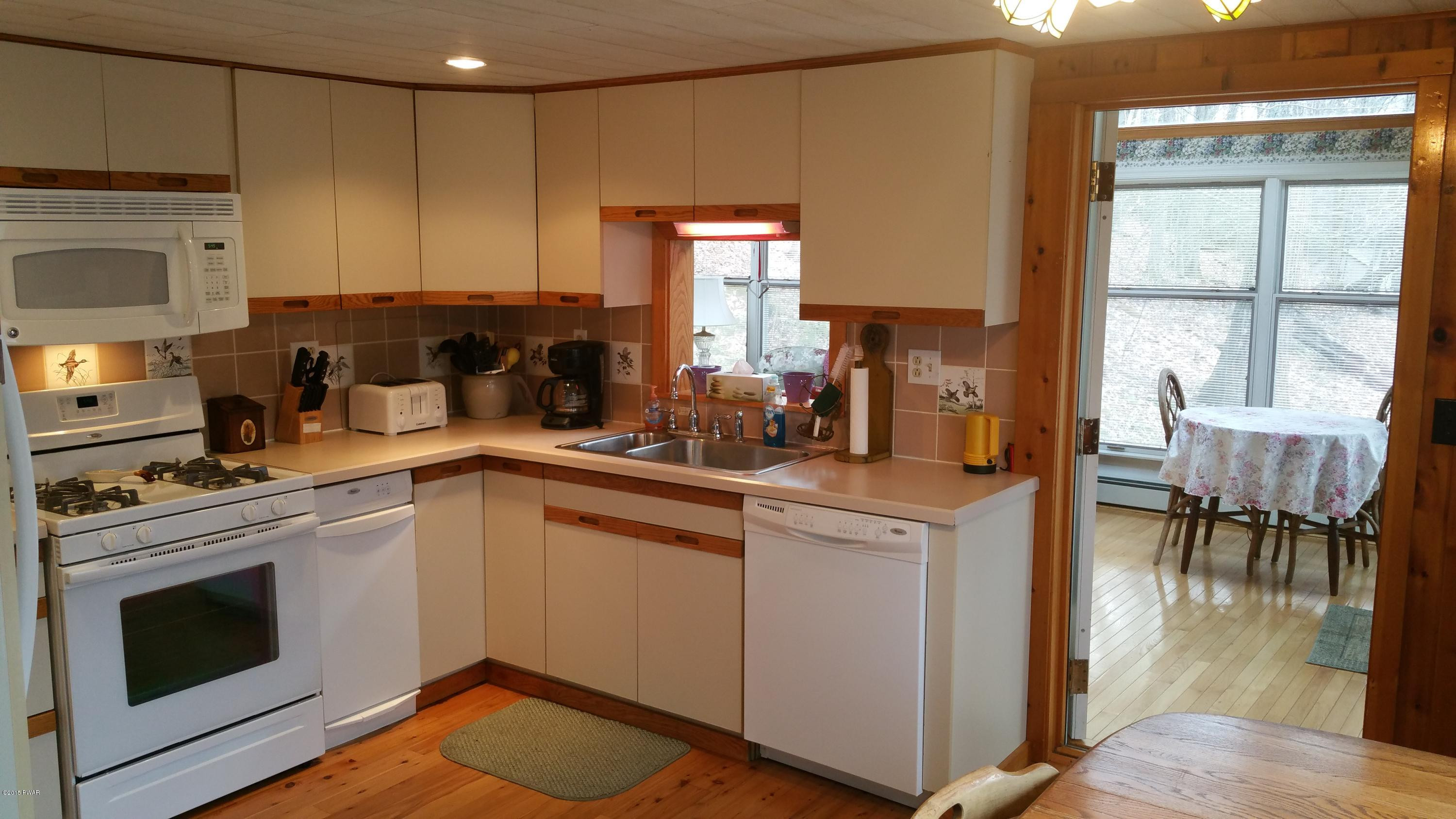 153 Big Woods II Road Greentown, PA 18426 - Photo 11 of 60