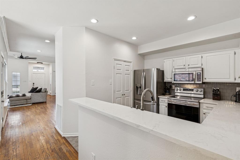 17724 Windflower Way Dallas, TX 75252 - Photo 9 of 27