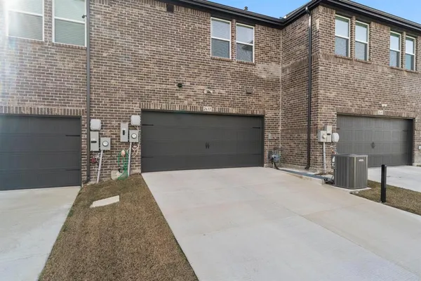$2,550 | 2637 High Cotton Lane, Garland, TX 75042