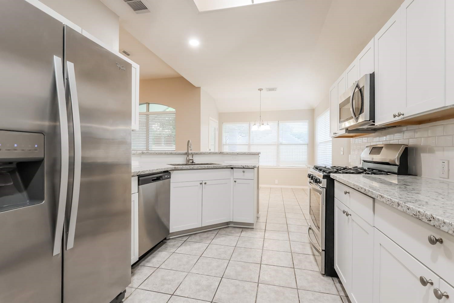 2011 Louetta Oak Court Spring, TX 77388 - Photo 8 of 16