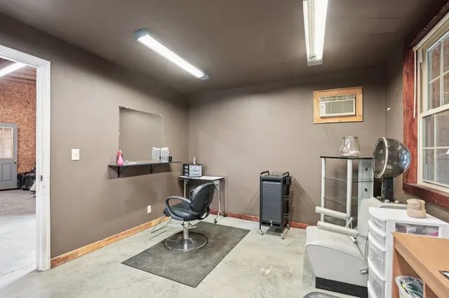 $699,900 | 4449 Washington Road, Greenbrier, TN 37073