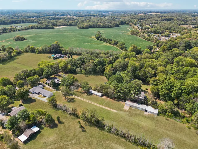 $699,900 | 4449 Washington Road, Greenbrier, TN 37073