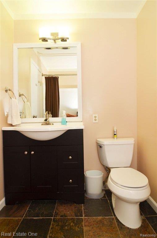 8085 Sheraton Park Road Fenton, MI 48430 - Photo 25 of 25 Bath