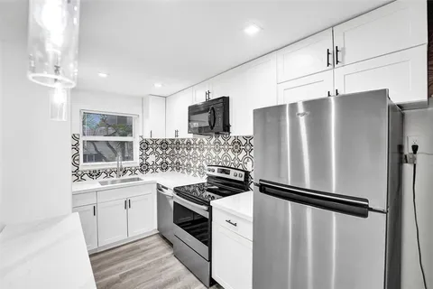 $114,999 | 1425 Arthur Street, Unit 202A, Hollywood, FL 33020