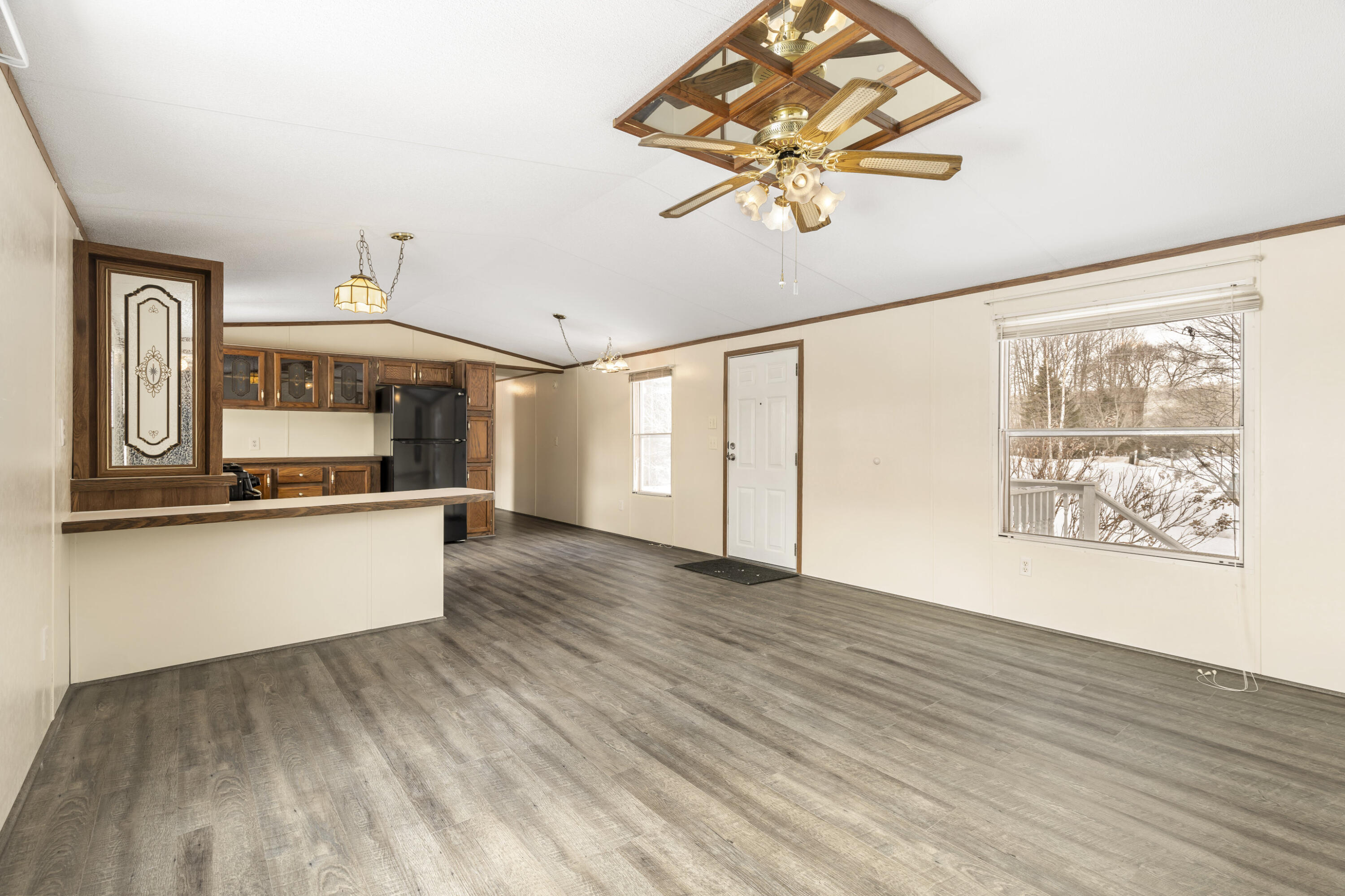 7695 Hoadley Road Benzonia, MI 49616 - Photo 14 of 25 0S5A1562