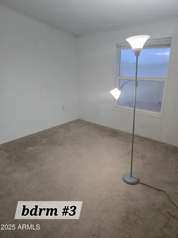 a close view of sink