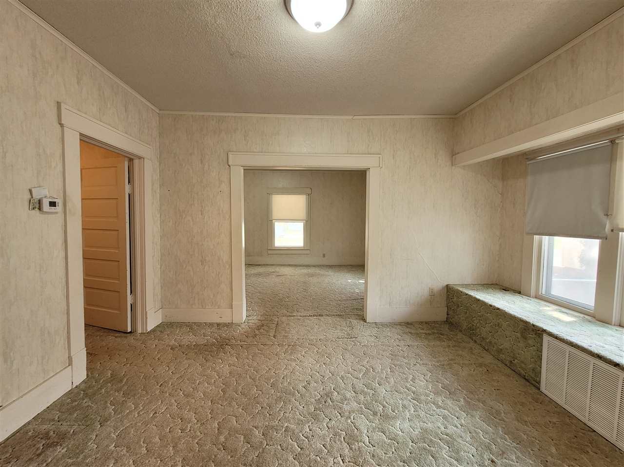 715 Locust Street Perry, OK 73077 - Photo 7 of 42 Gallery Image 7