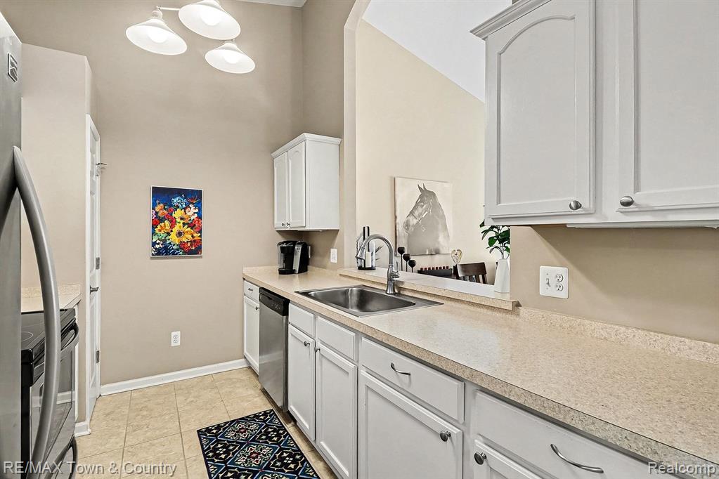 7241 Kings Way Flushing, MI 48433 - Photo 12 of 31