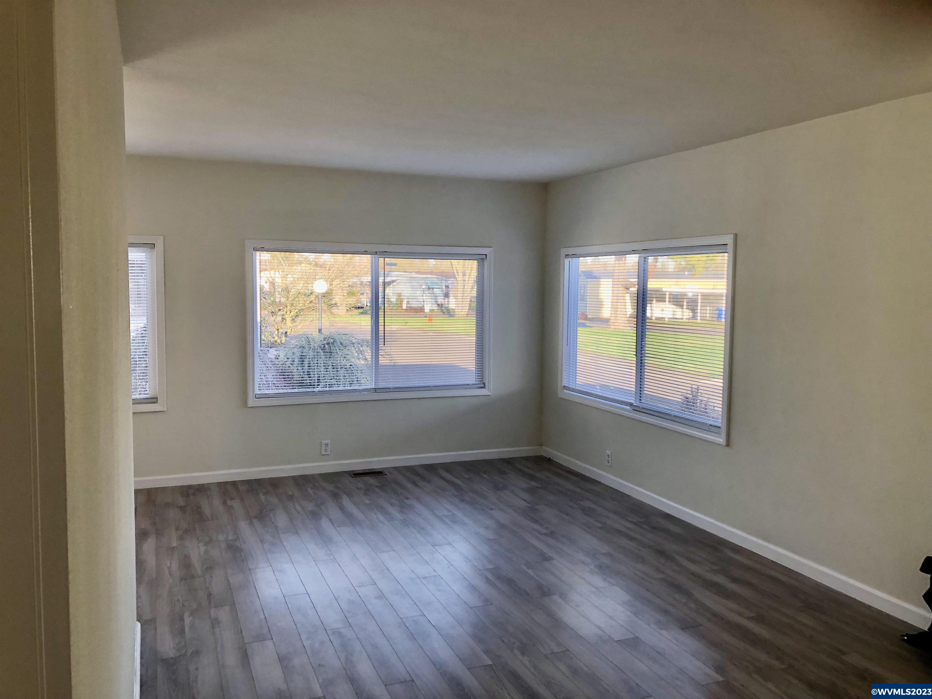 5355 River ( Road, Unit 65 Keizer, OR 97303 - Photo 9 of 19