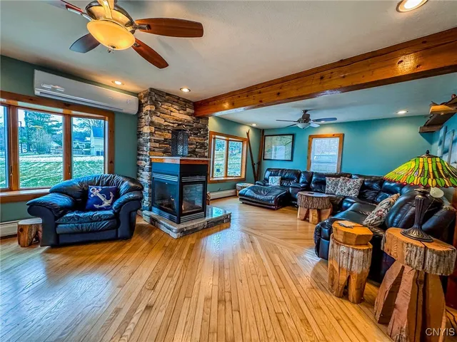 $625,000 | 5017 West Lake Road, Fleming, NY 13021