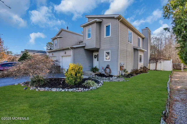 $319,900 | 13 B Emerald Drive, Unit B, Barnegat, NJ 08005