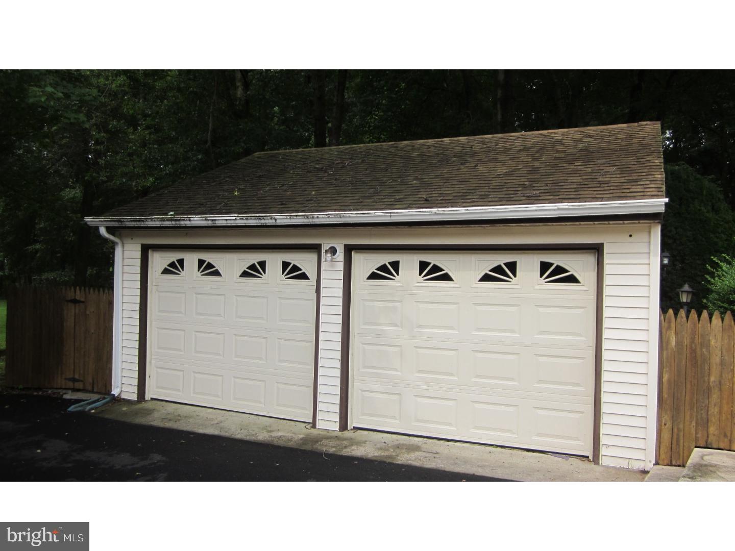 2926 Frazer Road Newark, DE 19702 - Photo 22 of 24 Garage