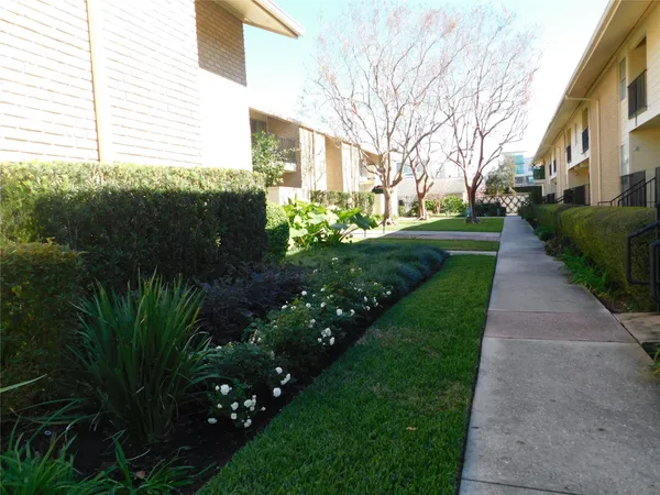 $1,250 | 3131 Cummins Street, Unit 46, Houston, TX 77027