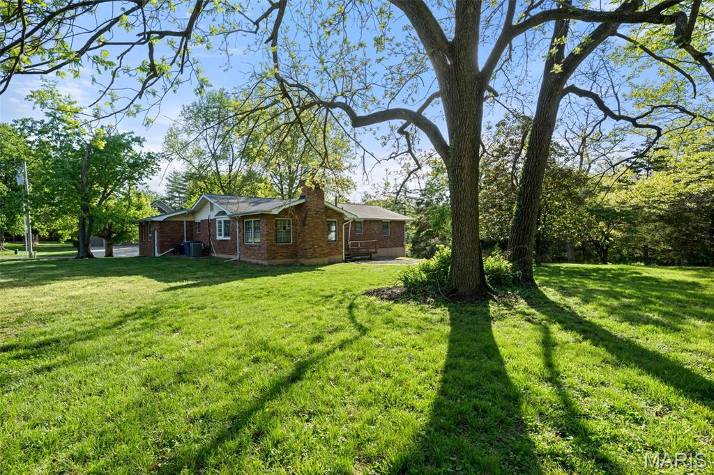 219 Barker Lane Ballwin, MO 63021 - Photo 44 of 56