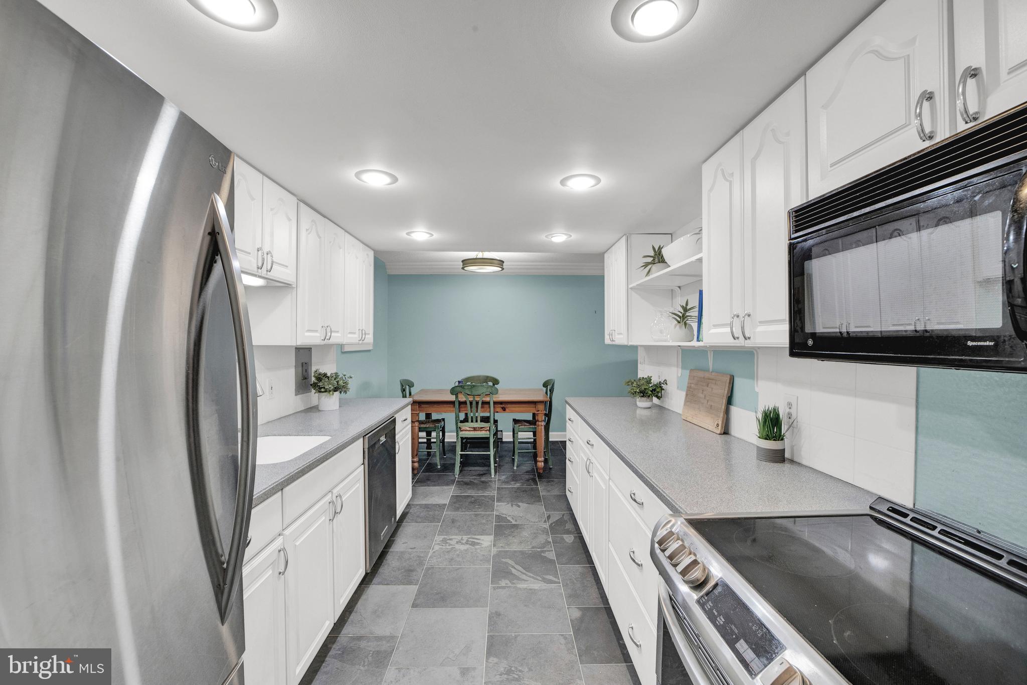 860 Lower Ferry Road, Unit 5P Ewing, NJ 08628 - Photo 11 of 29