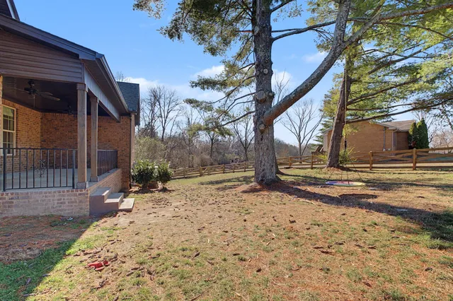 $800,000 | 101 Bledsoe Drive, Hendersonville, TN 37075