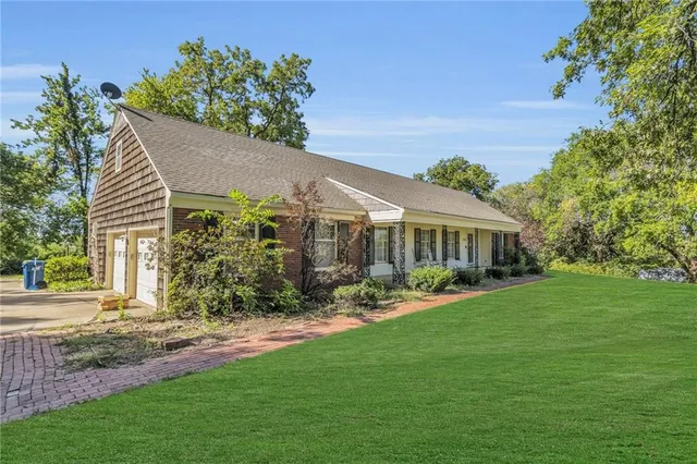 $240,000 | 1012 East 10th Street, Carrollton, MO 64633