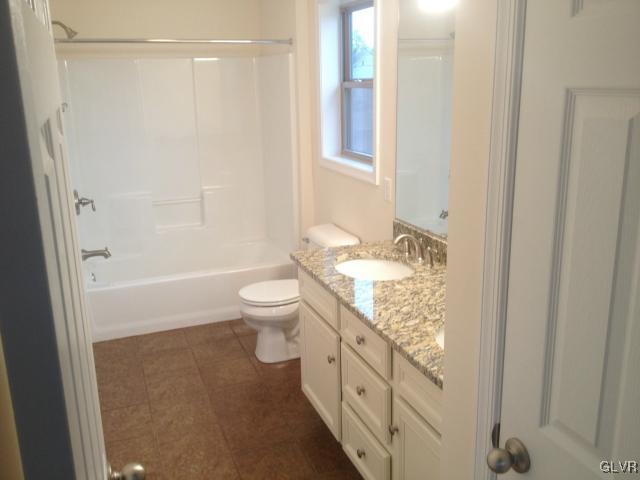 1811 Spring Street Bethlehem, PA 18018 - Photo 14 of 24 Gallery Image 14