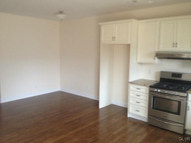 1811 Spring Street Bethlehem, PA 18018 - Photo 6 of 24 Gallery Image 6