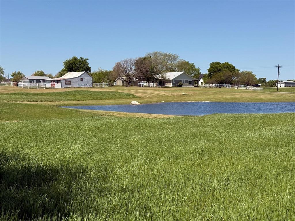 2196 Bledsoe Road Gunter, TX 75058 - Photo 31 of 33